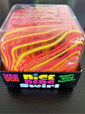 NeeDoh Nice Berg Swirl! Fast Shipping!